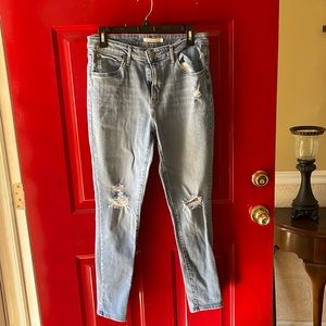 Levi’s 721 high rise skinny jeans